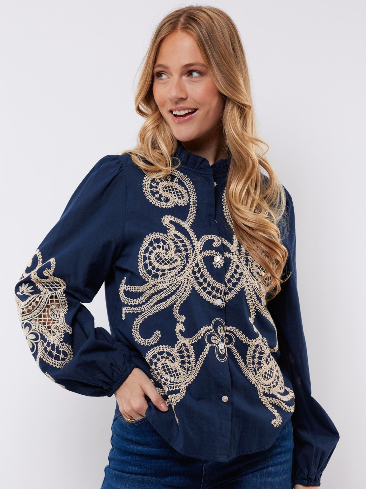 C&S The Label Blouse Lisanne Blauw 00081372-1500