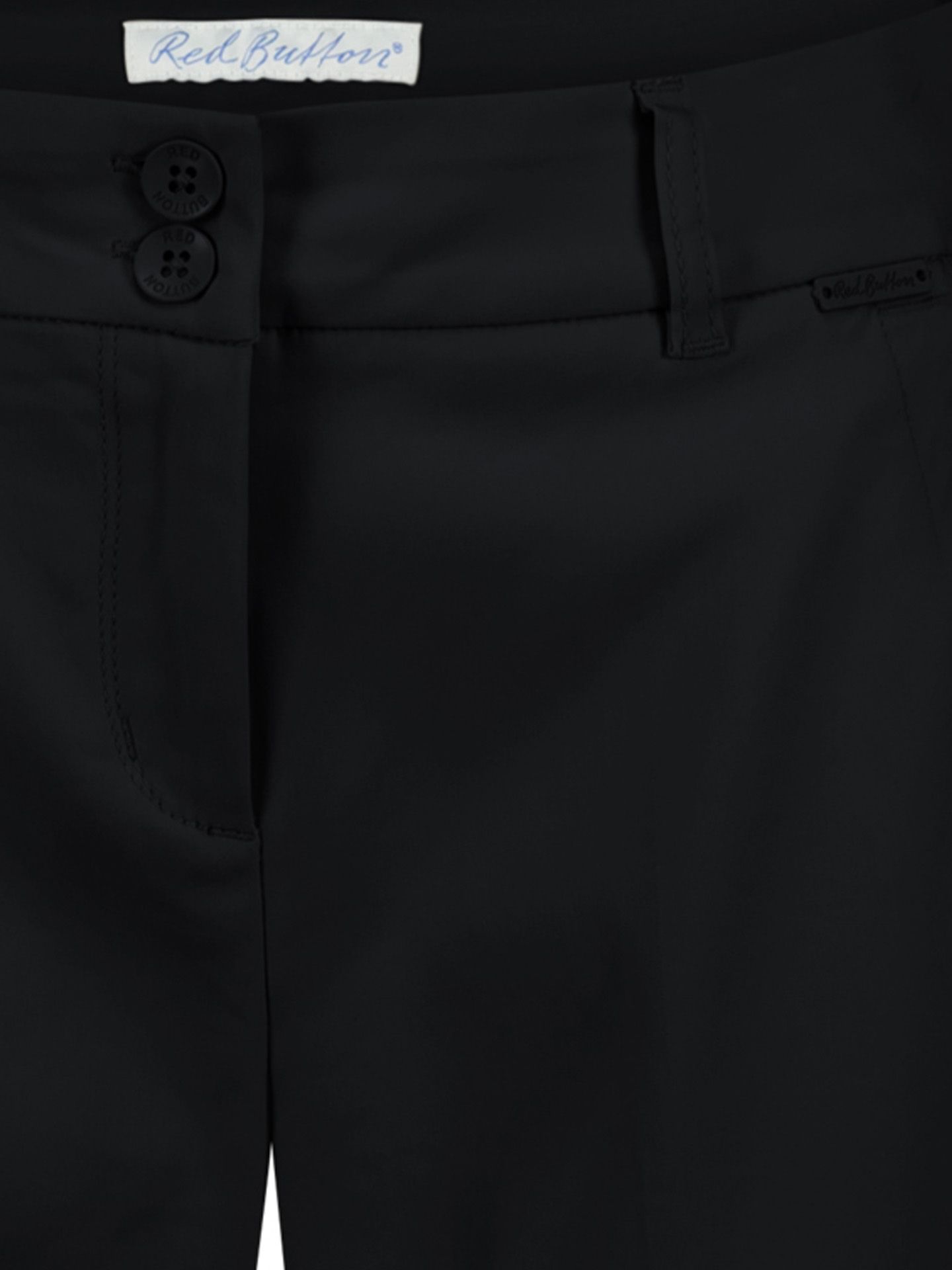 Red Button Short Ava Zwart 00082011-7500