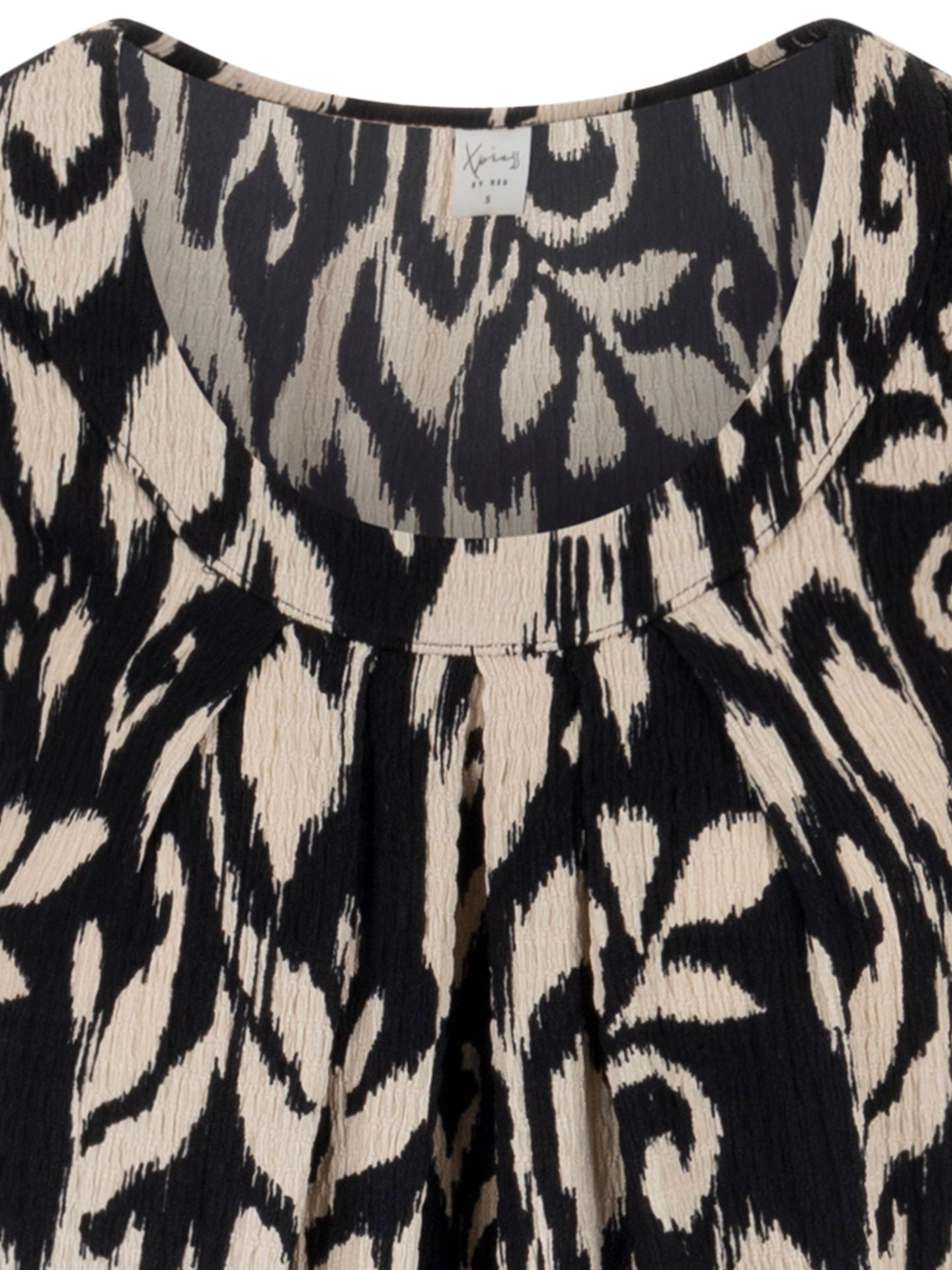 NED Top Dafne Zwart 00082332-7500