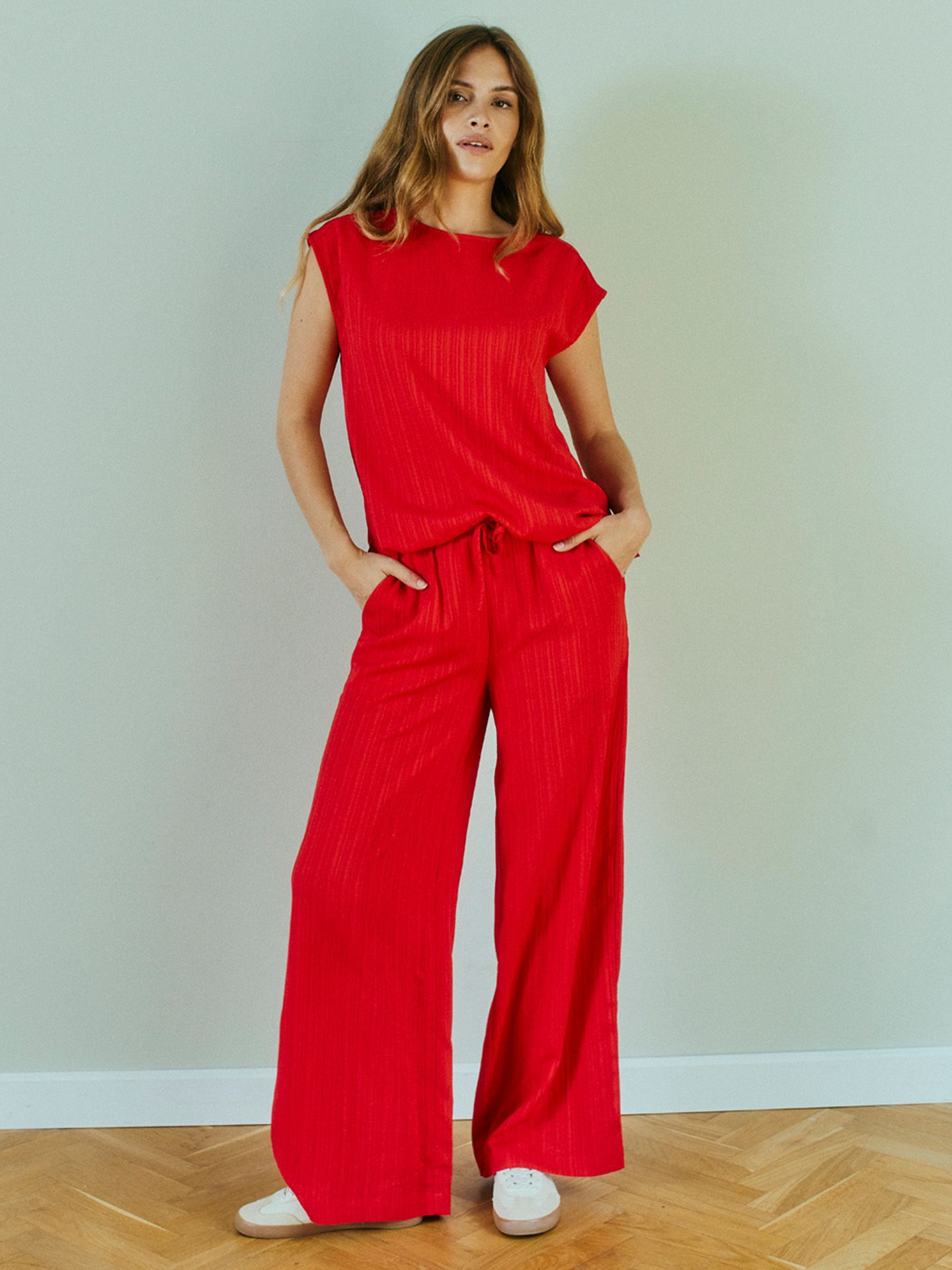 Freequent Blouse Valse Rood 00082876-4800