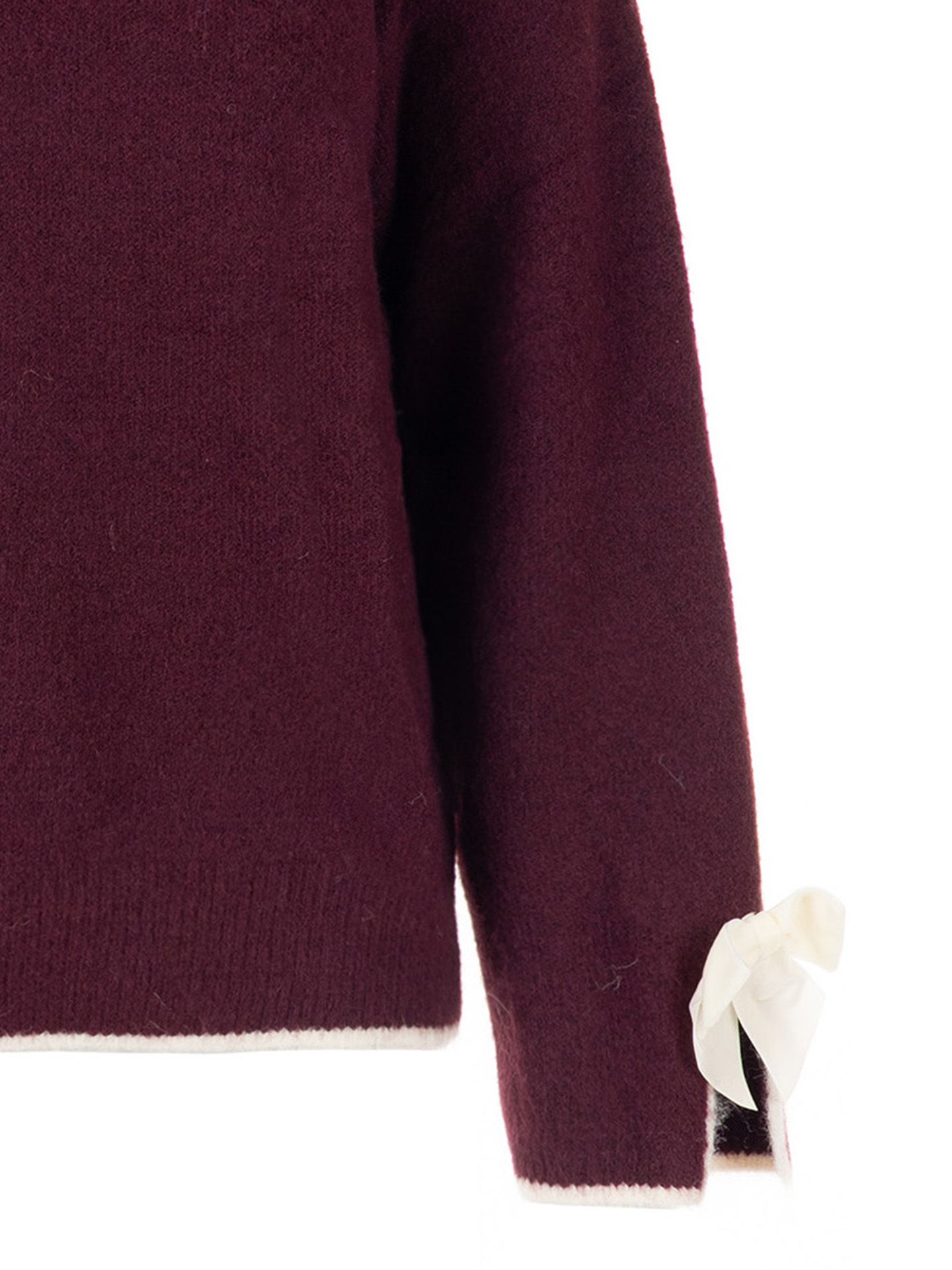 By Clara Trui Sanne Rood 00083222-3600