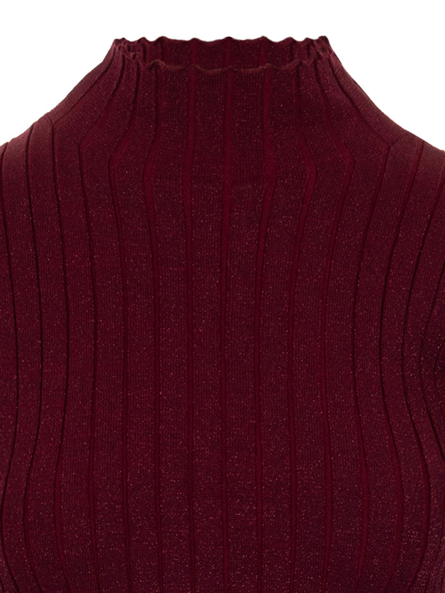 By Clara Trui Clara Rood 00083373-3600