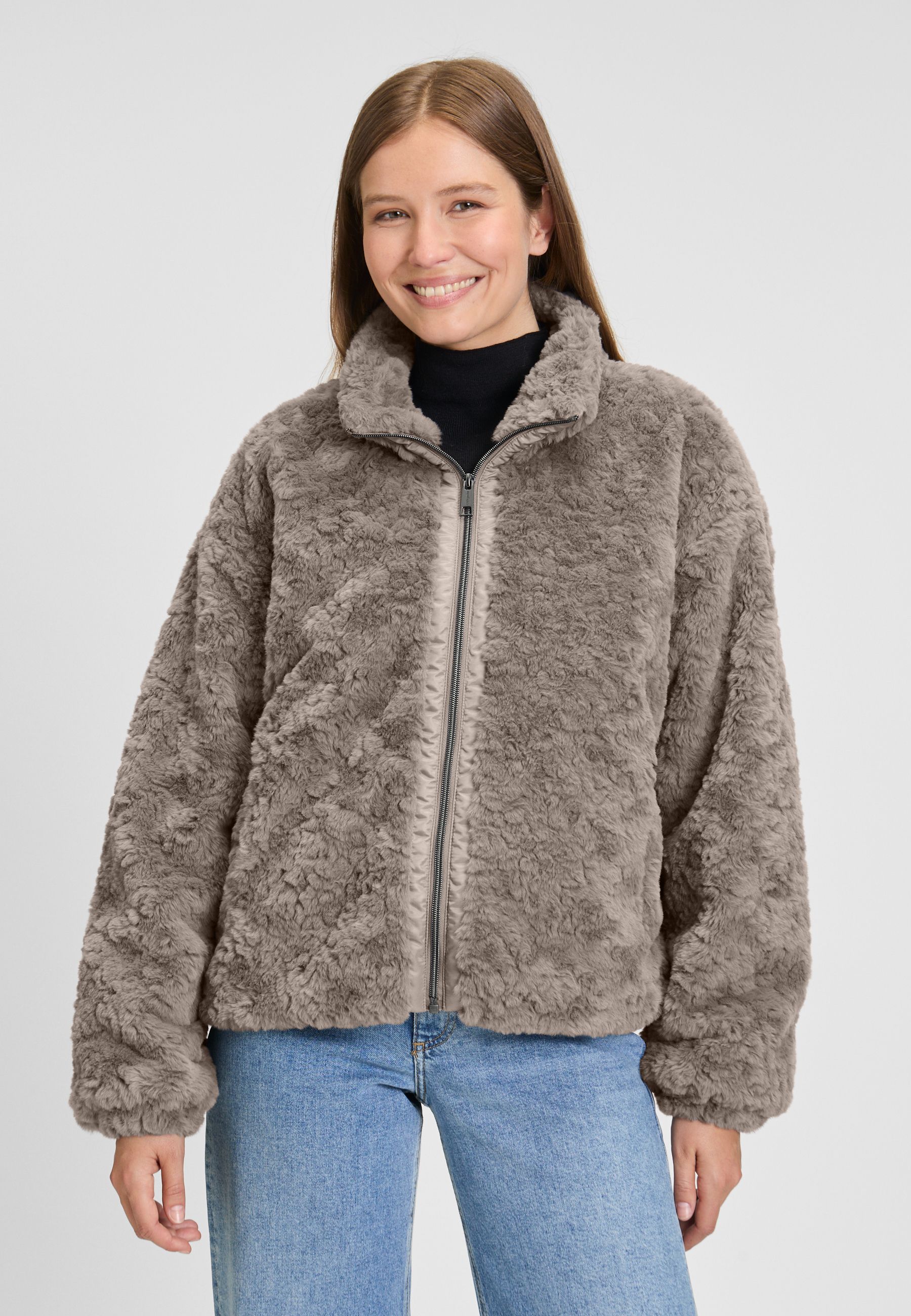 Covered Jack Chloe Taupe 00083787-5500