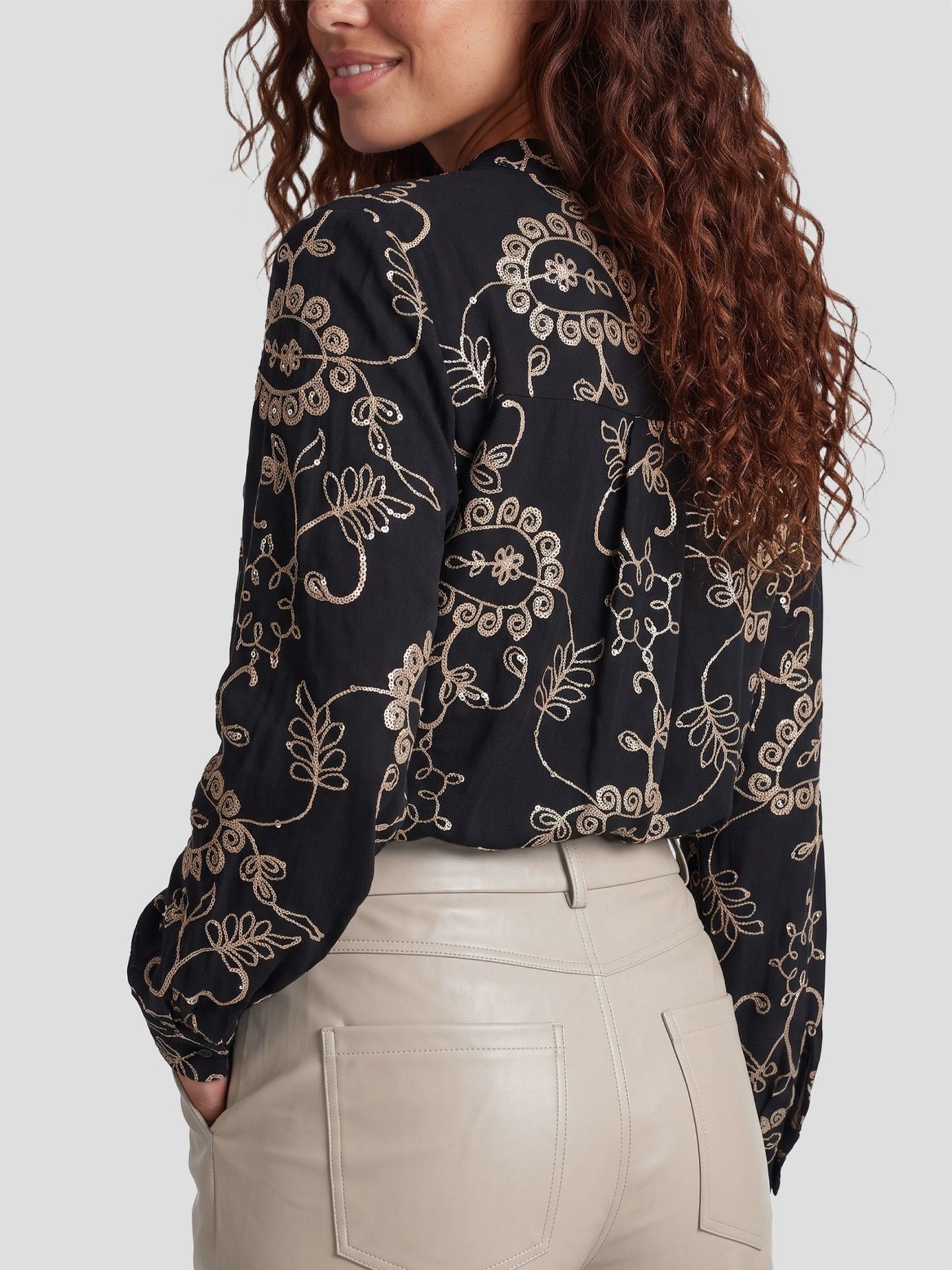 C&S The Label Blouse Nova Zwart 00084994-7500