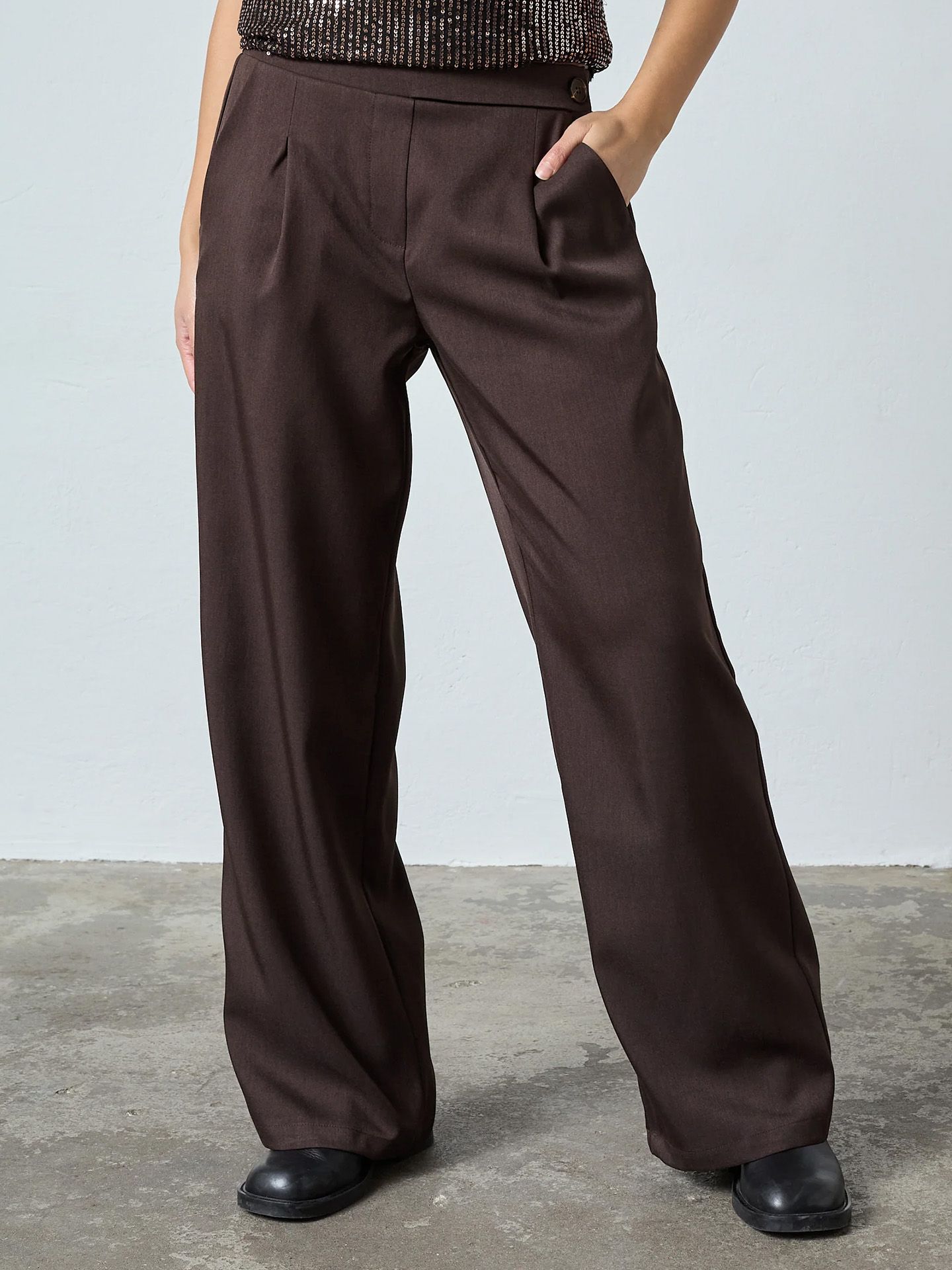 Sisters Point Wide Leg Broek Viska Bruin 00085623-5800