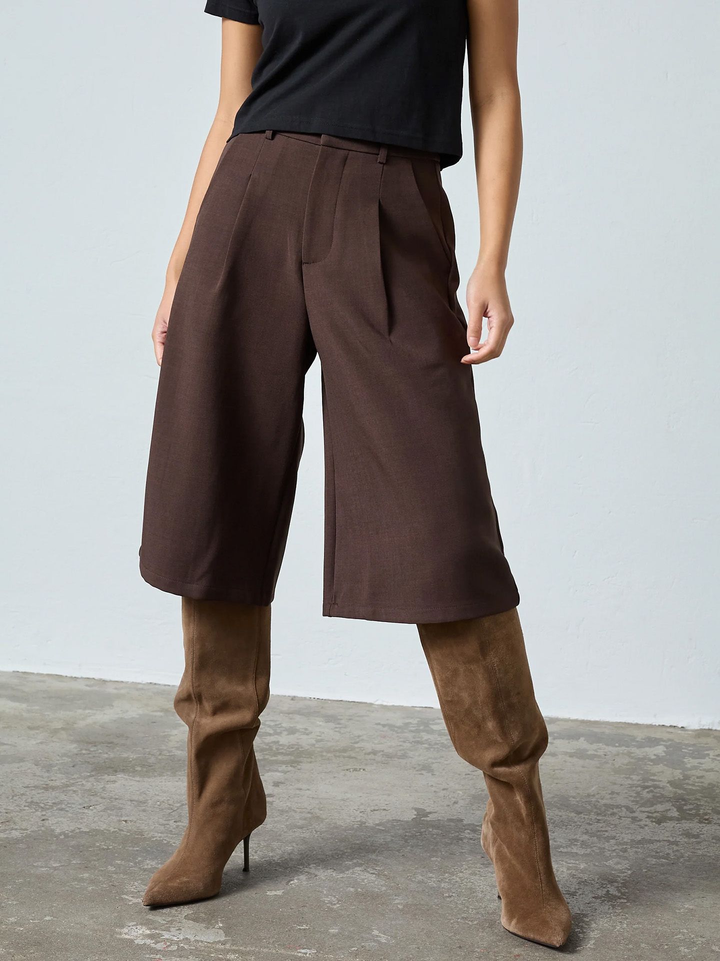 Sisters Point Jorts Great Bruin 00085634-5800