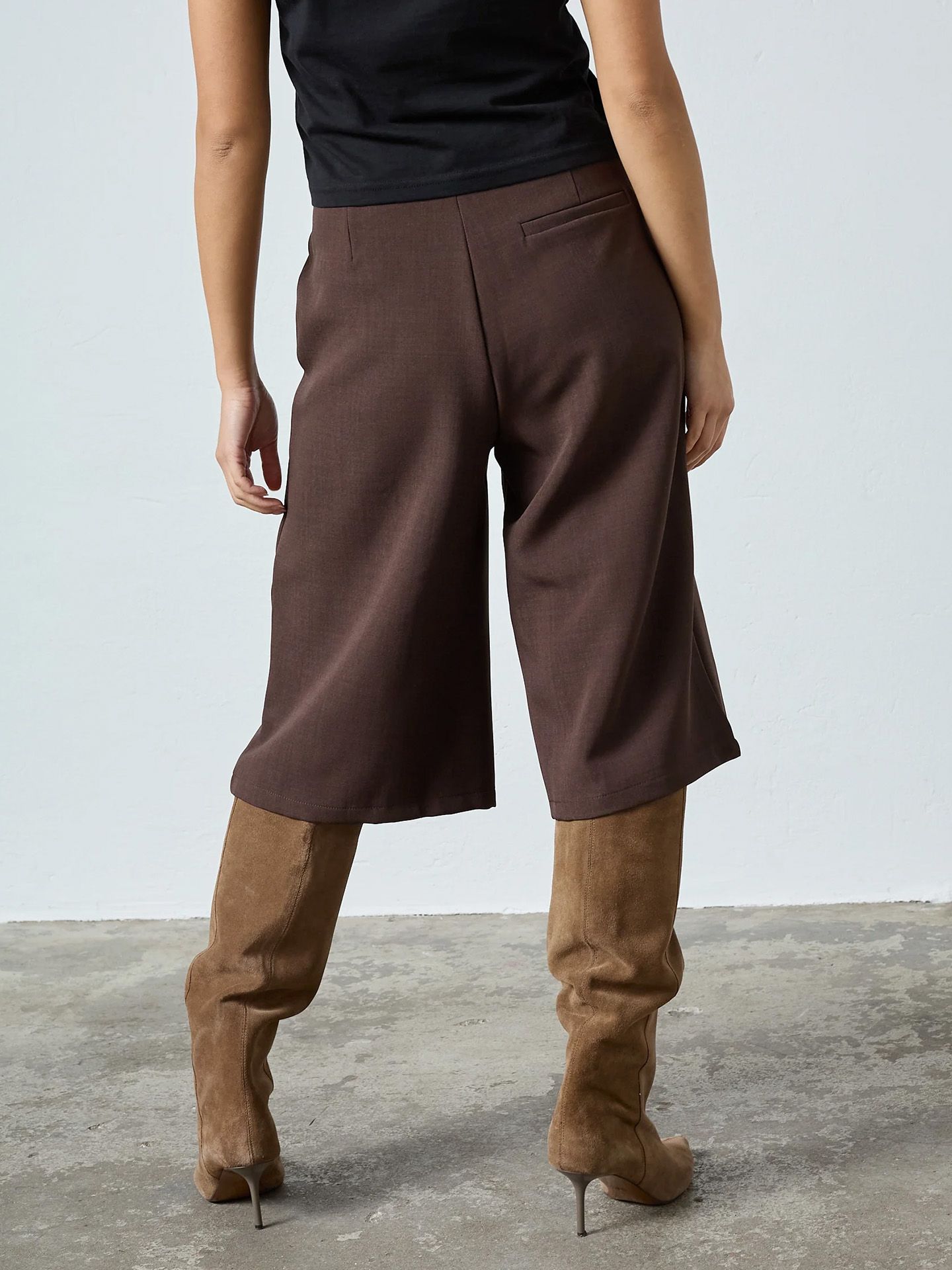 Sisters Point Jorts Great Bruin 00085634-5800