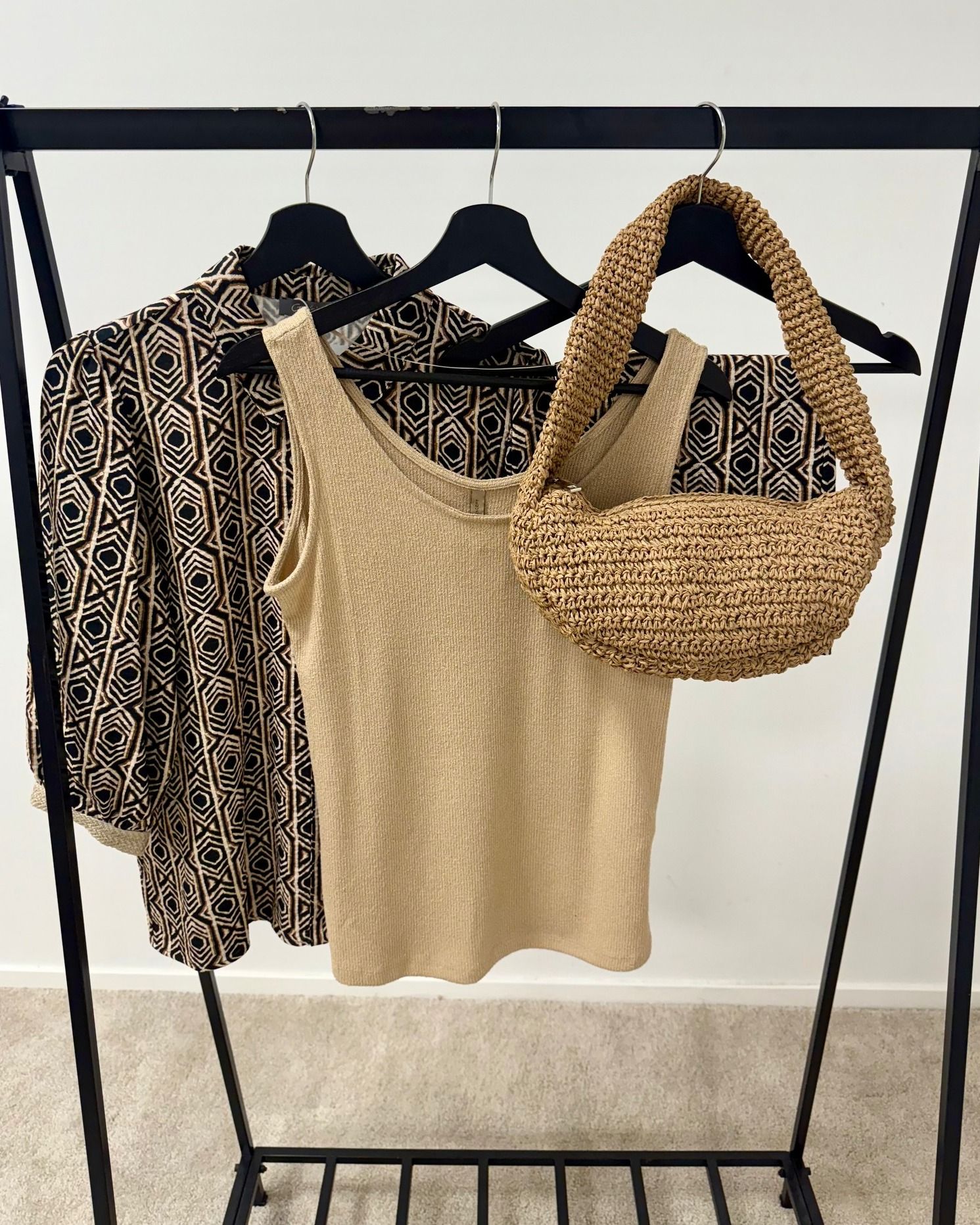Deze Geisha set met Soyaconcept's fijne top is een eyecatcher!😍
#loveit #geisha #soyaconcept #schijvensmode #fashion #new #loveit #looks #outfitinspiratie #ootd Deze Geisha set met Soyaconcept's fijne top is een eyecatcher!😍
#loveit #geisha #soyaconcept #schijvensmode #fashion #new #loveit #looks #outfitinspiratie #ootd
