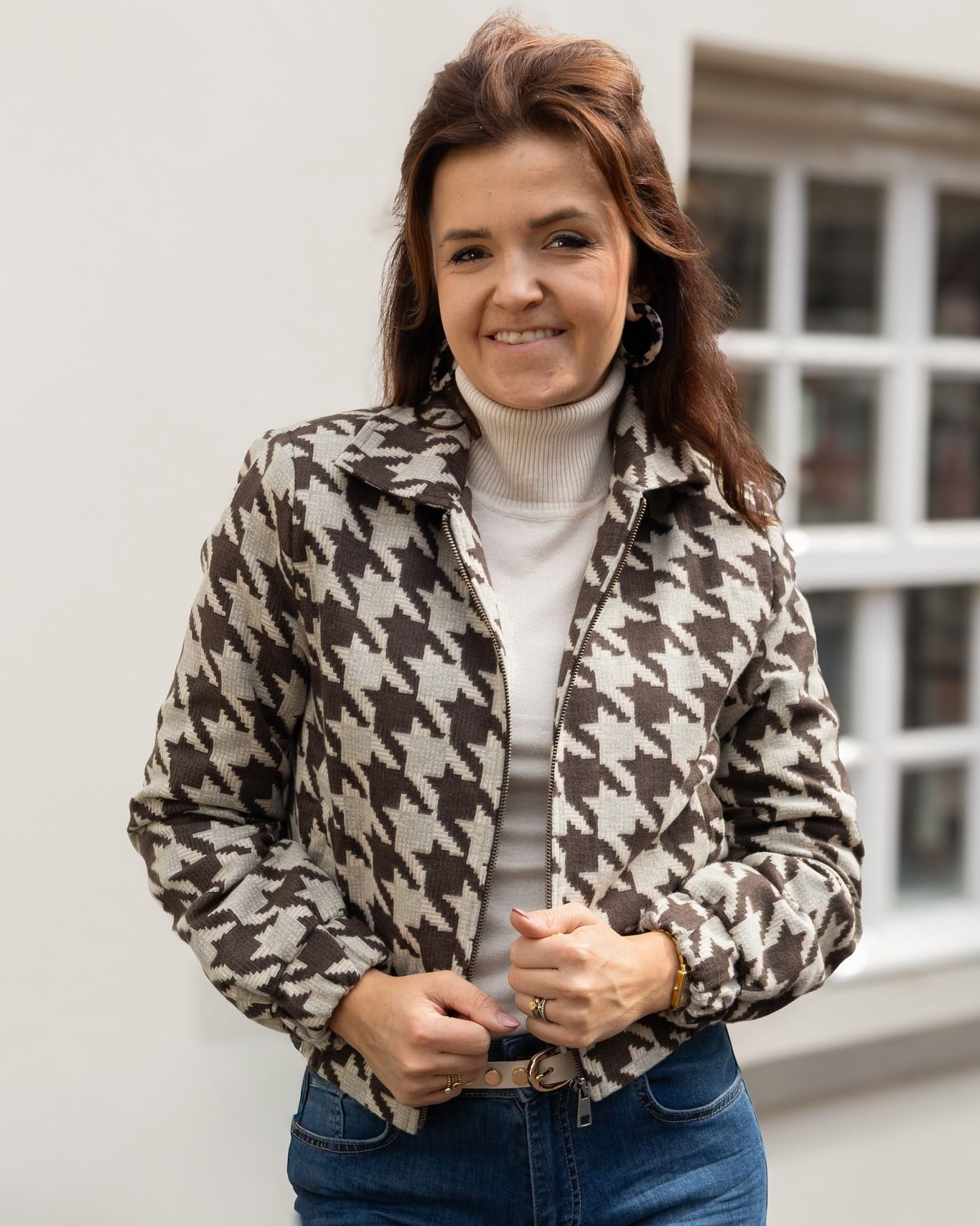 Op zoek naar een jasje? Dit trendy jasje van Elvira is een topper!😍
#jasje #pieddepoule #loveit #najaar #najaarscollectie #fall #autumn #weekend #sunday #looks #inspiratie Op zoek naar een jasje? Dit trendy jasje van Elvira is een topper!😍
#jasje #pieddepoule #loveit #najaar #najaarscollectie #fall #autumn #weekend #sunday #looks #inspiratie